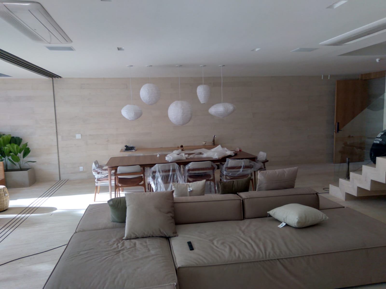 WhatsApp Image 2022-09-19 at 14.14.13 (4).jpeg